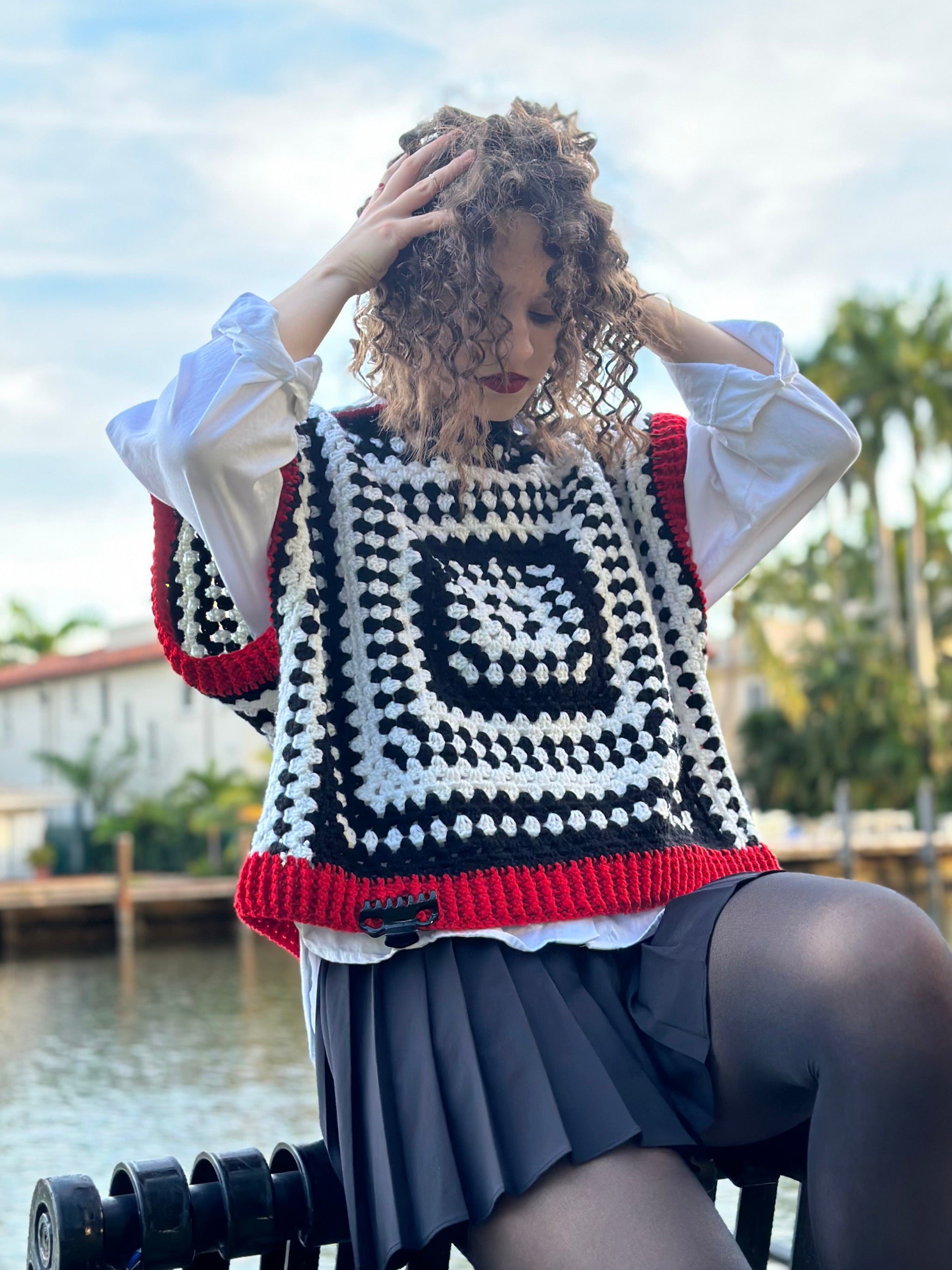 Black and white crochet granny square vest PDF Pattern (instant download)